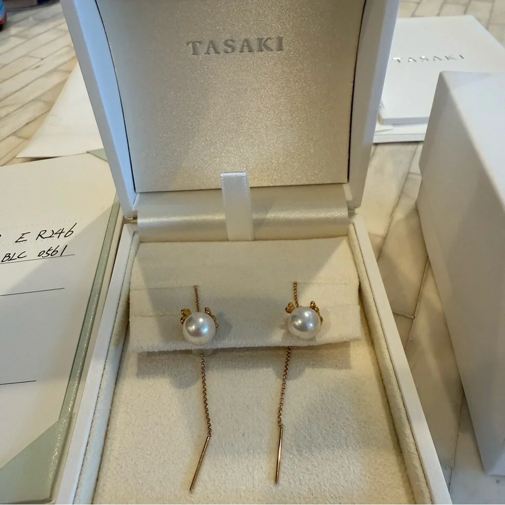 Tasaki 18K Pearl Drop Earrings in original box NEW